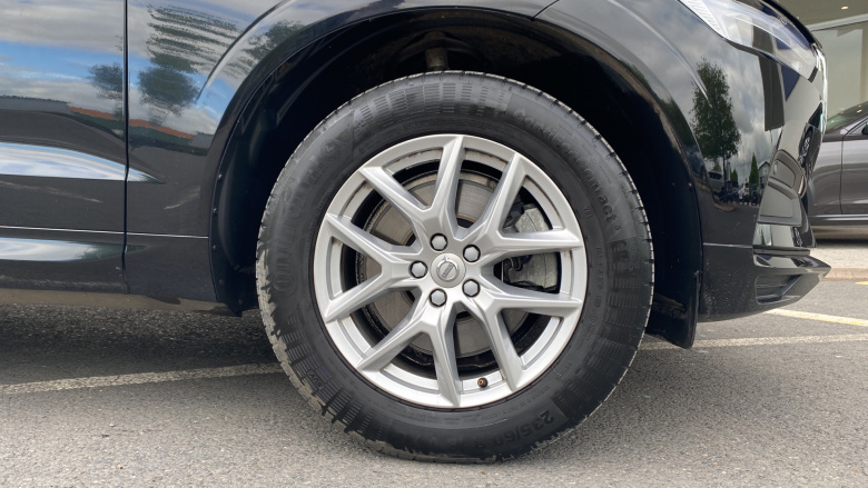 Volvo Xc60 2.0 D4 Momentum 5dr Geartronic Diesel Estate